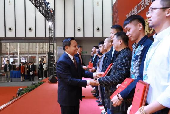 C:\Documents and Settings\Administrator\桌面\QQ截图2-1.jpg C:\Documents and Settings\Administrator\桌面\QQ截图2-1.jpg