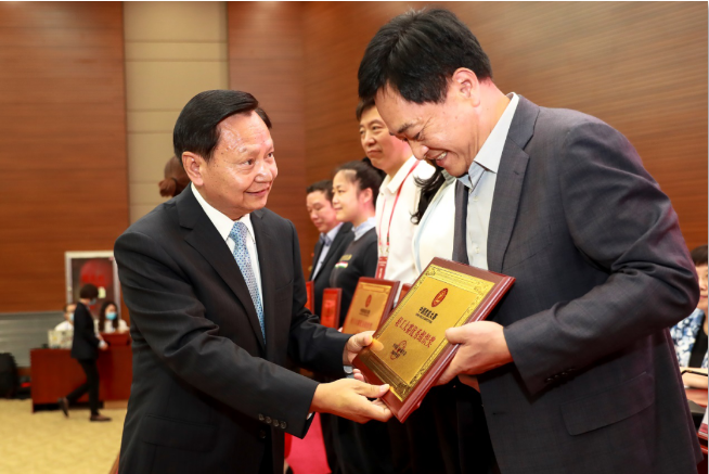 C:\Documents and Settings\Administrator\桌面\动员大会6.png C:\Documents and Settings\Administrator\桌面\动员大会6.png