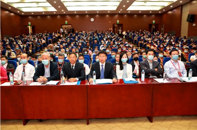 C:\Documents and Settings\Administrator\桌面\动员大会10.png C:\Documents and Settings\Administrator\桌面\动员大会10.png