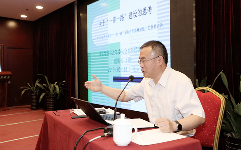 丁刚.jpg 丁刚.jpg