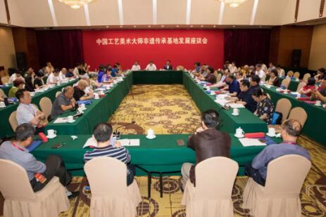 C:\Documents and Settings\Administrator\桌面\大师进校园活动19年\大师9.jpg C:\Documents and Settings\Administrator\桌面\大师进校园活动19年\大师9.jpg