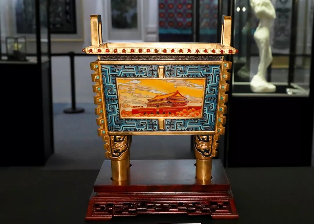 f14.webp.jpg f14.webp.jpg