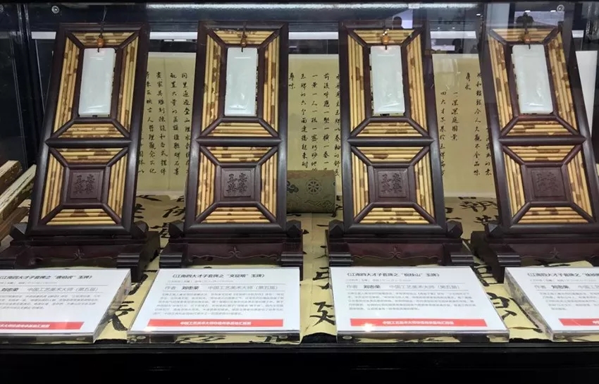 f39.webp.jpg f39.webp.jpg